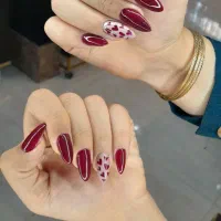 خدمات تخصصی کاشت ناخن با تخفیف ۵۰ درصدی|خدمات آرایشگری و زیبایی|بروجرد, |دیوار