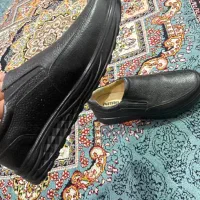 کفش راحتی چرم و کفی طبی مردانه