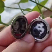 گردنبند لاکت