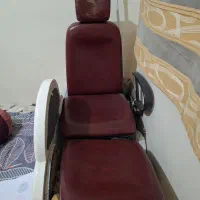 صندلی  زرشکی سالم در حدنو