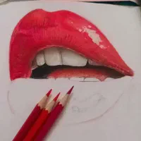 طراحی چهره سیاه قلم و مداد رنگی