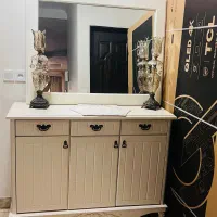 آیینه و کنسول