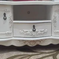 میزتلویزیون شیک و تمیز