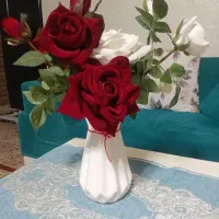 گلدان با گل