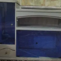 تلویزتون ودستگاه دیجیتال ومیزش