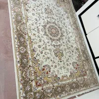 یک عدد فرش ماشینی ۶متری