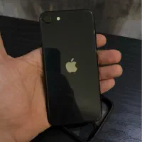 آیفون se 2020