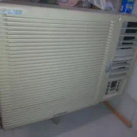 کولر پنجره ای و جای کولرتمیز سالم