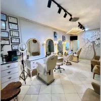 دستیار (خانم مجرد) در سالن زیبایی