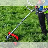 علف تراشی و چوب بری با دستگاه