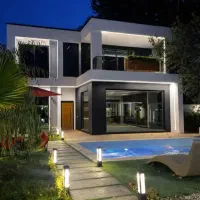 دوبلکس ۲۵۰متری/منطقه قوی/مدارک کامل /حس خوب