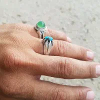 انگشتر درجه یک هر کدوم ۱۳ گرم هست