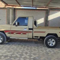 تویوتالندکروز2001