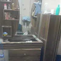 میز و دراور ویترین دست دوم