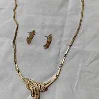 نیمست وگوشواره