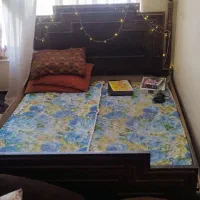 تخت دونفره چوبی