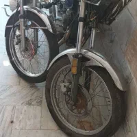 دو عدد موتور سیکلت