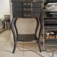 میز تلفن۱۷۰۰