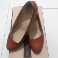 کفش شیک زنانه سایز ۴۰ با جعبه