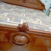 فروش تخت  چوب بسیار مقاوم و تمیز