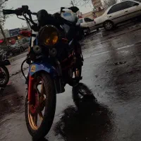پالس ۲۲۰ چراغ گرد