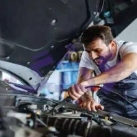 شاگرد تزیینات خودرو