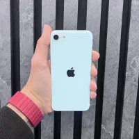 ایفون se2020 با حافظه ۱۲۸ اقساطی