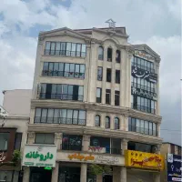 رهن و اجاره مغازه دو نبش در بَر اصلی معلم