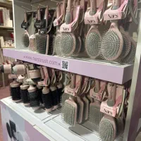 بازاریاب آرایشی با پورسانت عالی