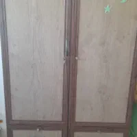 دو عدد کمدایستاده