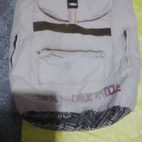 سلام  یک کیف کوله پشتی خارجی اصل مارک