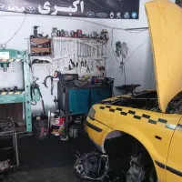 شاگرد جوان یا کار اموز مکانیکی