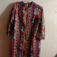 تعدادی مانتوهای زنانه