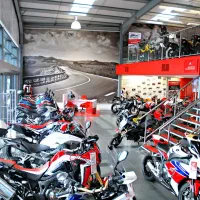 اجاره ۱۰۰ مغازه + ۶۰ متر بالکن بر خیابان اصلی