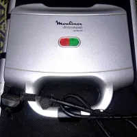 گریل برقی آک مولینکس مدل S140 یک میلیون زیر قیمت