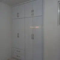 نصاب انواع کمد کابینت درب چوبی|خدمات پیشه و مهارت|شهرکرد, |دیوار