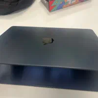 MacBook 16