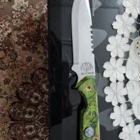 چاقو شکاری بسیار تیز و خوش‌دست دارای شیشه شکن