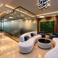 فرصت همکاری در مجموعه ای حرفه ای/متن آگهی رو بخون