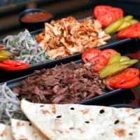 استخدام فوری همکار دنر زن و پیتزا زن