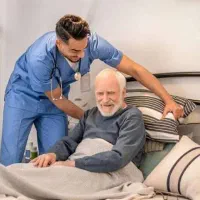 نگهداری از سالمند