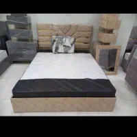 سرویس تخت خواب / با تمام ملزومات/jahani
