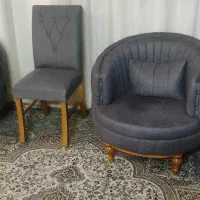 دو عدد مبل و دو عدد صندلی و میز وسط سلطنتی