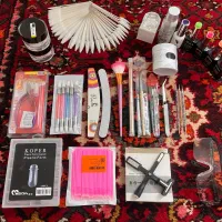 لوازم کاشت و طراحی ناخن ( بصورت تکی هم میفروشم )