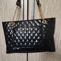 با سلام تعدادی کیف مانتو و شال بفروش میرسد