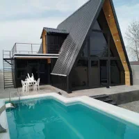 کلبه-استخردار-لب-ساحل-زیباکنار