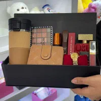 روز مادر باکس و گل|گل مصنوعی|ماکو, |دیوار