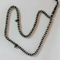 تسبیح نقره کوب سالم ۱۰۱ عدد و سندلوس کهنه المان|کلکسیون اشیاء عتیقه|هشتگرد, هشتگرد قدیم|دیوار