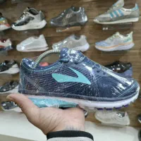 کفش|کیف، کفش، کمربند|شیراز, شیشه‌گری|دیوار