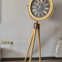 ساعت سه پایه نو وسالم